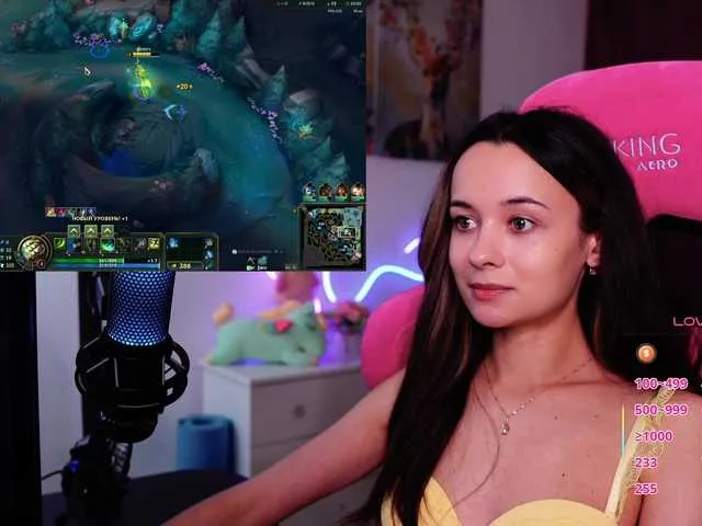 Live sex webcam photo for JuicyAngel #291098031