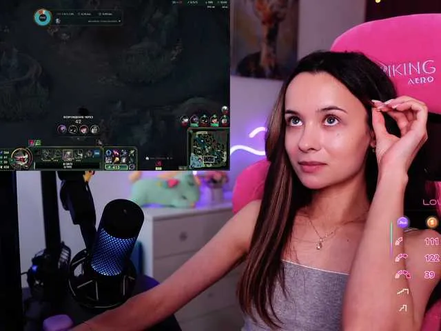 Live sex webcam photo for JuicyAngel #291105113