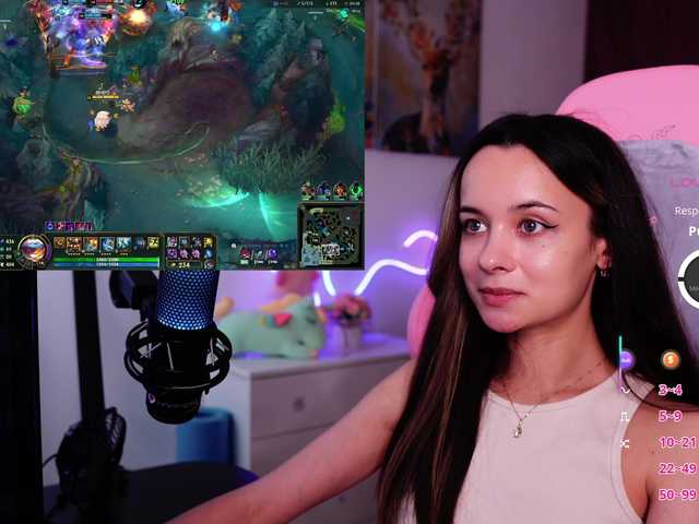 Live sex webcam photo for JuicyAngel #291145134