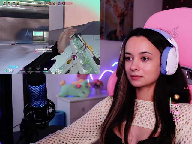 Live sex webcam photo for JuicyAngel #291152939