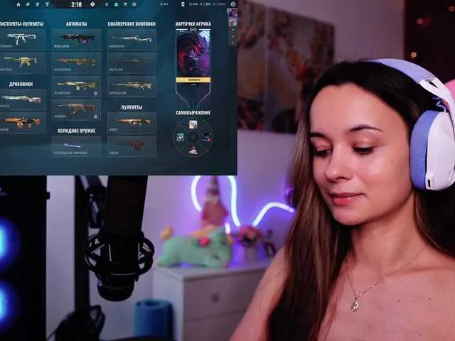 Live sex webcam photo for JuicyAngel #291238889