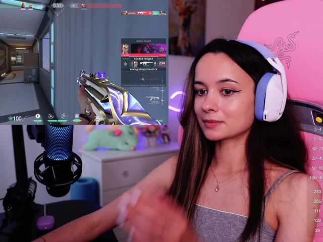 Live sex webcam photo for JuicyAngel #291346682