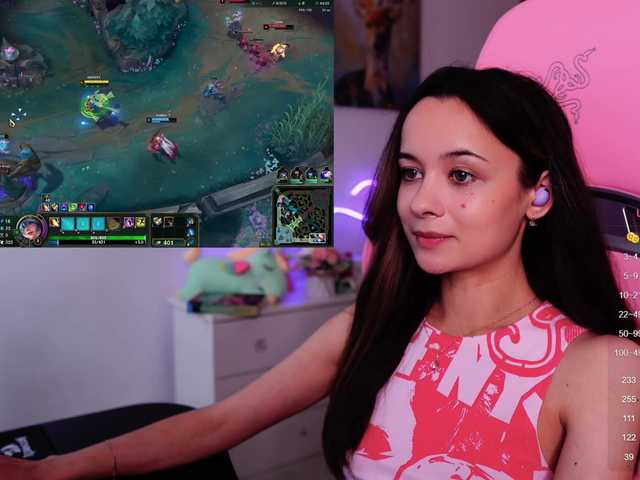 Live sex webcam photo for JuicyAngel #291583054