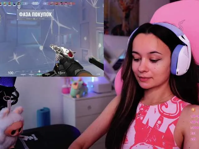 Live sex webcam photo for JuicyAngel #291831163