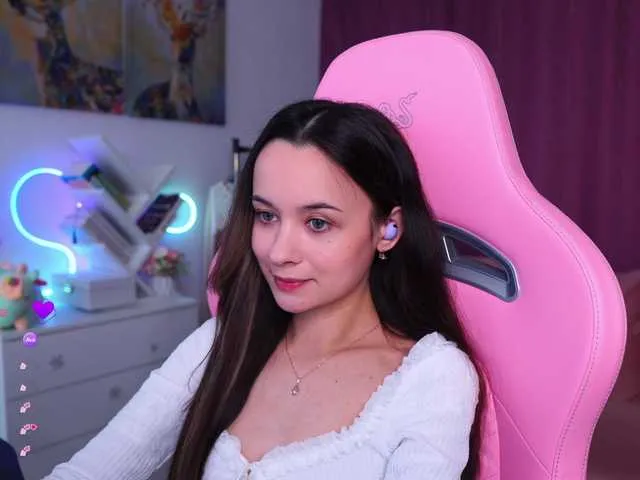 Live sex webcam photo for JuicyAngel #292013608