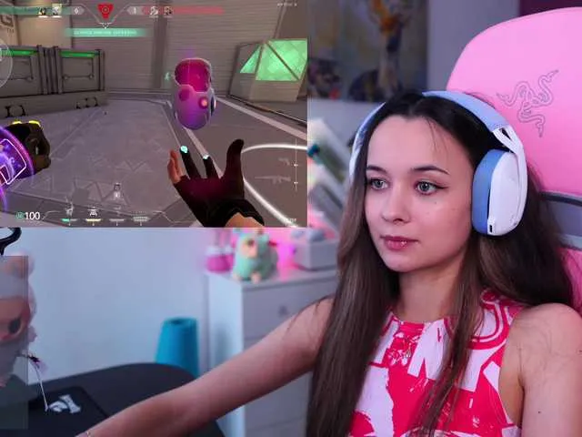 Live sex webcam photo for JuicyAngel #292341288