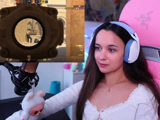 Live sex webcam photo for JuicyAngel #292390434