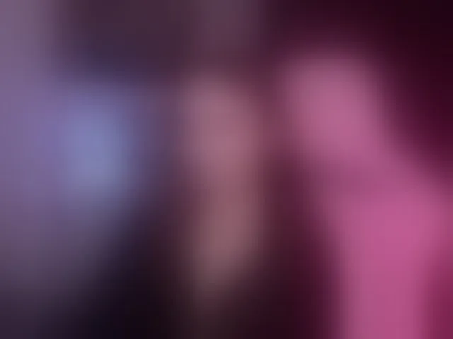 Live sex webcam photo for JuicyAngel #293423027