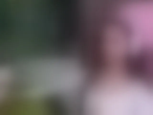 Live sex webcam photo for JuicyAngel #293734146