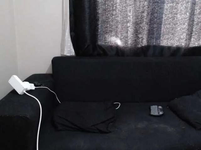 Live sex webcam photo for JuicyAss258 #273580634