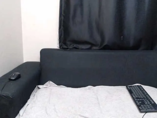 Live sex webcam photo for JuicyAss258 #274452732