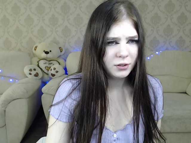 Live sex webcam photo for JuicyCandy #273176290