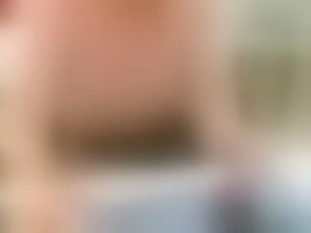 Live sex webcam photo for JuicyGloss #292831161