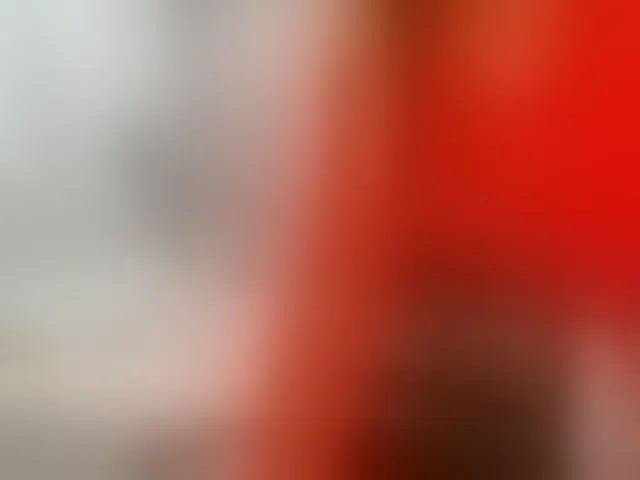 Live sex webcam photo for JuicyGloss #293179676