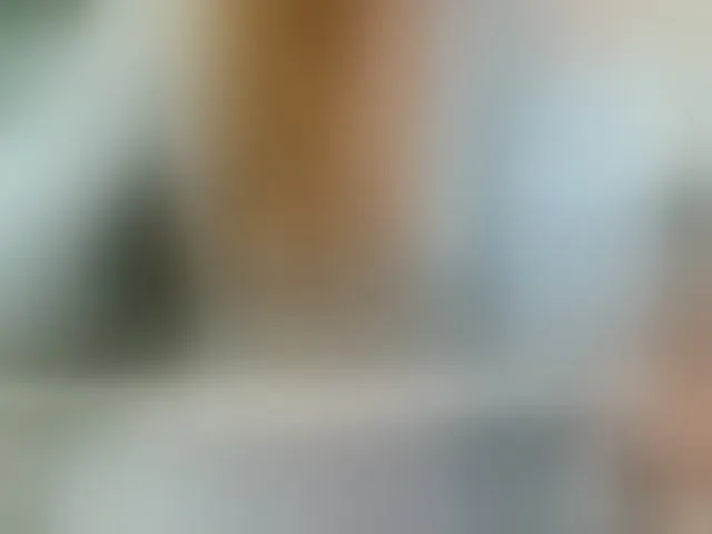 Live sex webcam photo for JuicyGloss #293465415