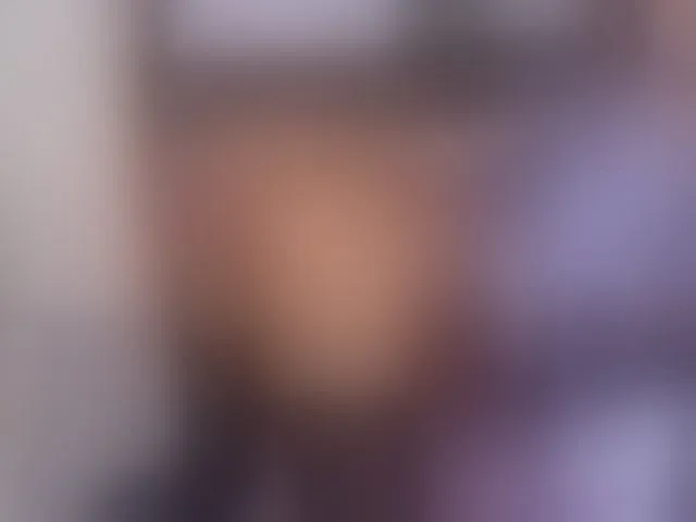 Live sex webcam photo for JuicyJessye #294292573