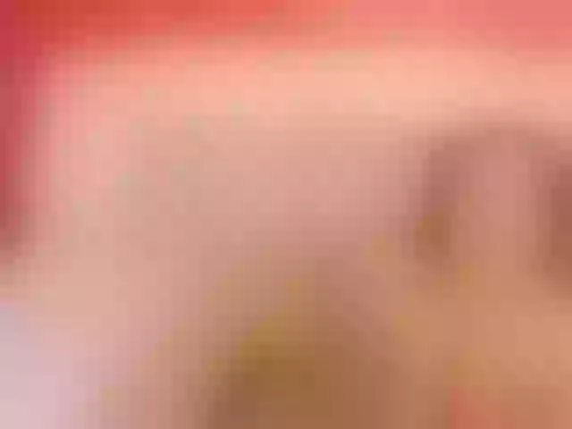 Live sex webcam photo for JuicyOlivia #290471786