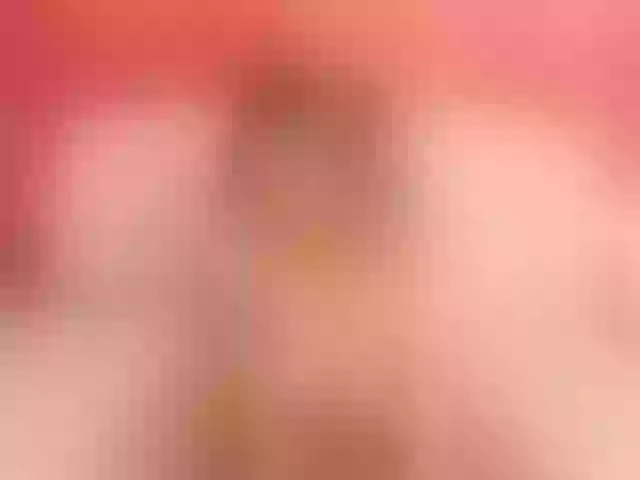 Live sex webcam photo for JuicyOlivia #290694702