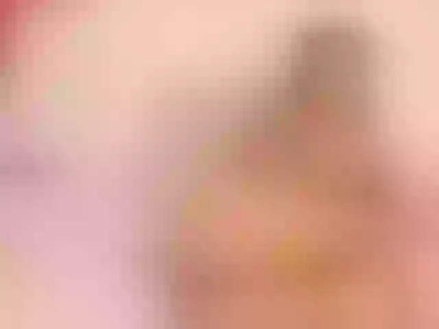 Live sex webcam photo for JuicyOlivia #290798022