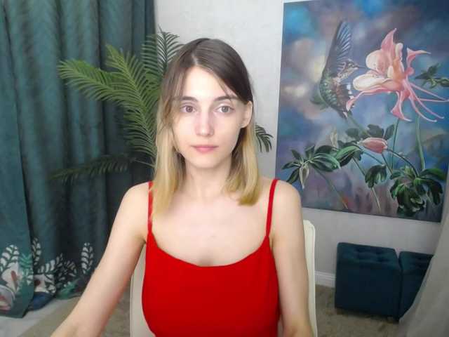 Live sex webcam photo for JuicyeCherry #275583635