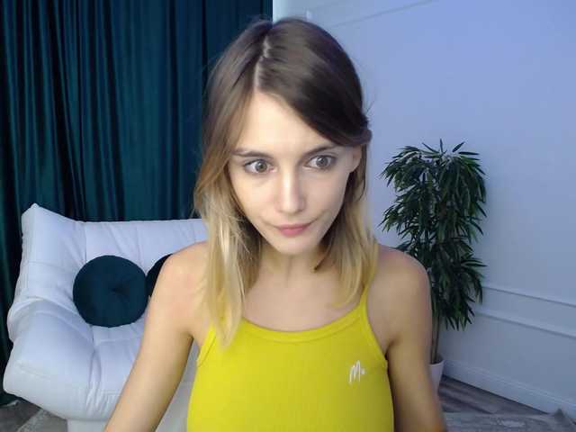 Live sex webcam photo for JuicyeCherry #276150722