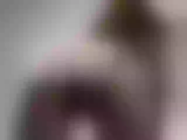 Live sex webcam photo for JuicyyAngel #272479441