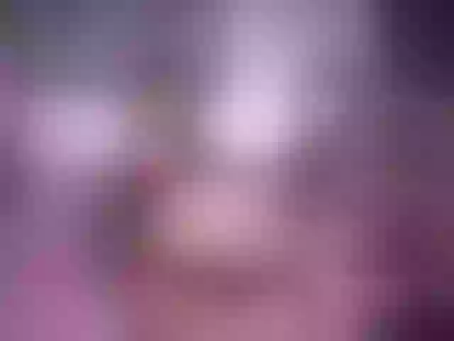 Live sex webcam photo for JuicyyAngel #272676078