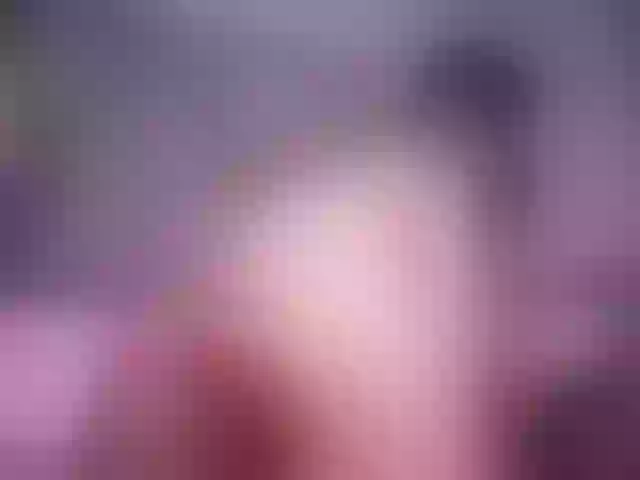 Live sex webcam photo for JuicyyAngel #273370908