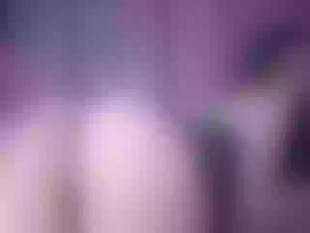 Live sex webcam photo for JuicyyAngel #275642377