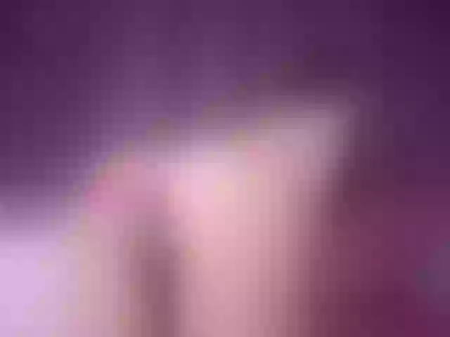 Live sex webcam photo for JuicyyAngel #275937380