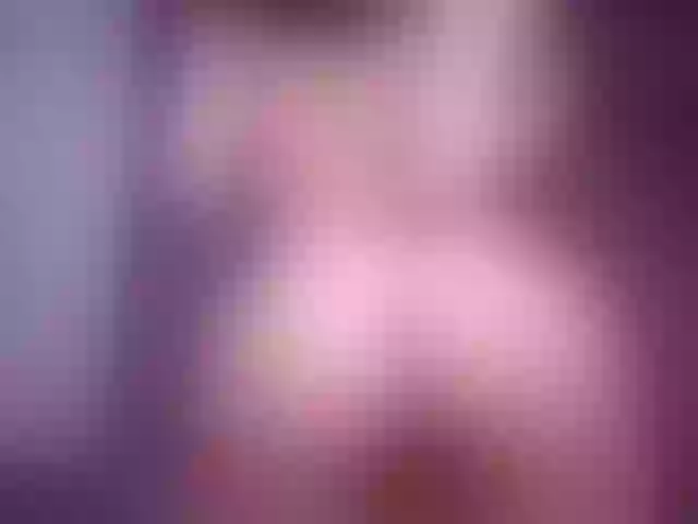 Live sex webcam photo for JuicyyAngel #276510186
