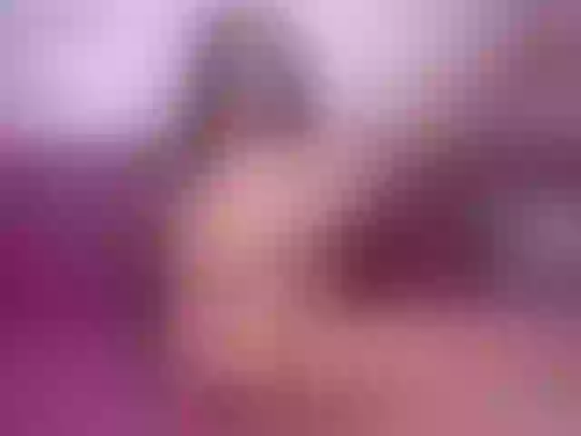 Live sex webcam photo for JuicyyAngel #277330409