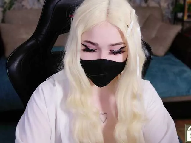 Live sex webcam photo for JulesHoney #278134061