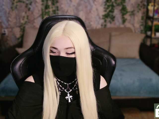 Live sex webcam photo for JulesHoney #278180214