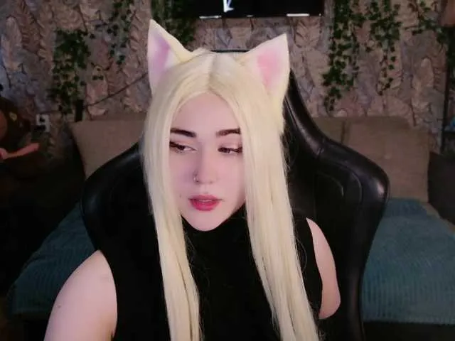 Live sex webcam photo for JulesHoney #278306819