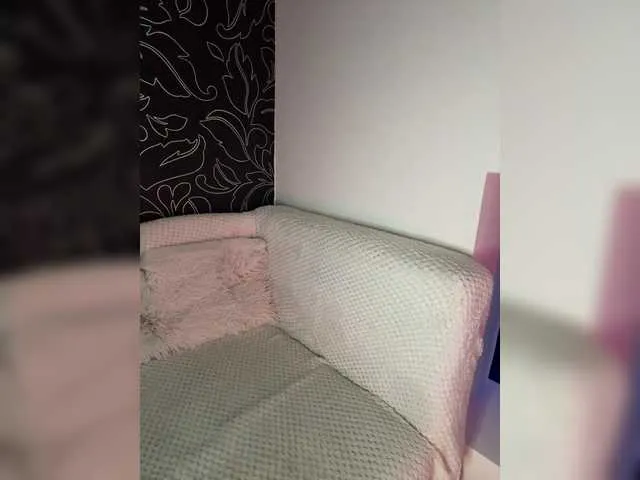 Live sex webcam photo for Juli-ka #291658020