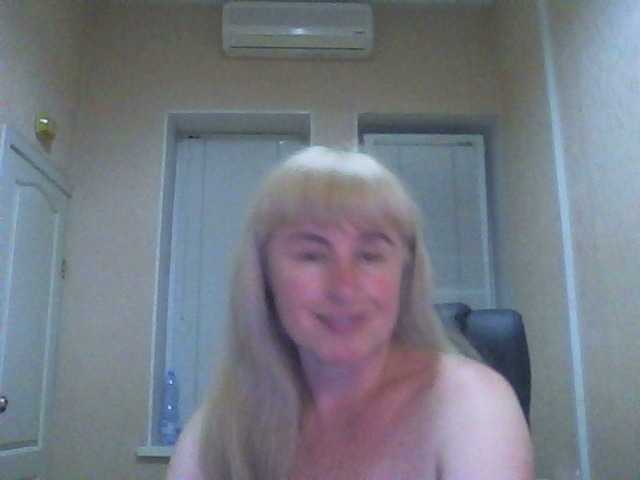 Live sex webcam photo for Juli857 #275621935