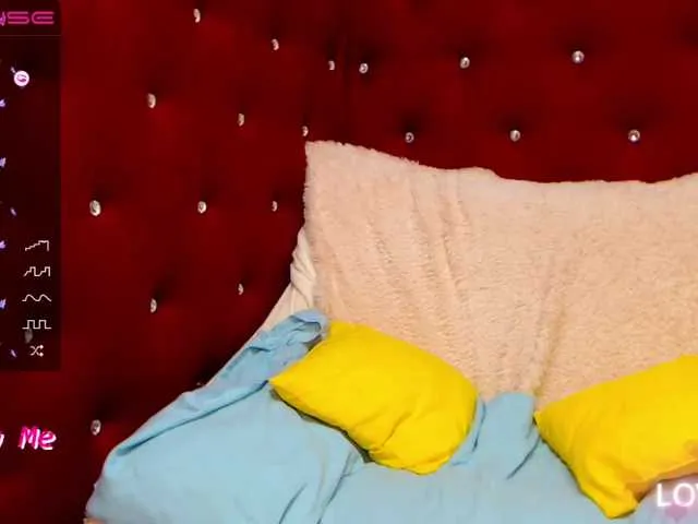 Live sex webcam photo for Julia--Love #273664197