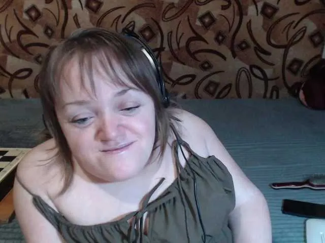 Live sex webcam photo for Julia-79 #277111402