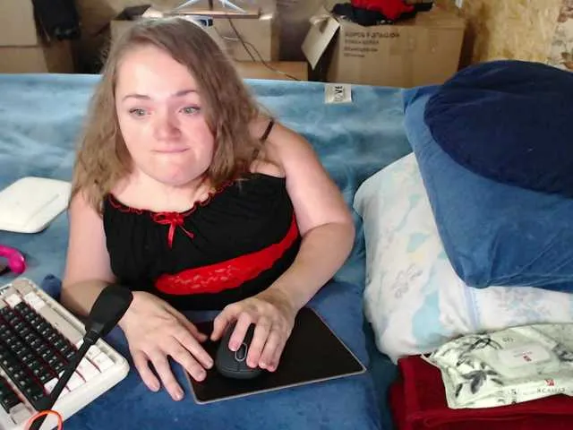 Live sex webcam photo for Julia-79 #291622171