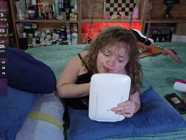 Live sex webcam photo for Julia-79 #292240955