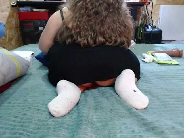 Live sex webcam photo for Julia-79 #292341360