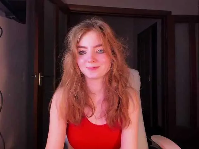 Live sex webcam photo for Julia44442 #275665273