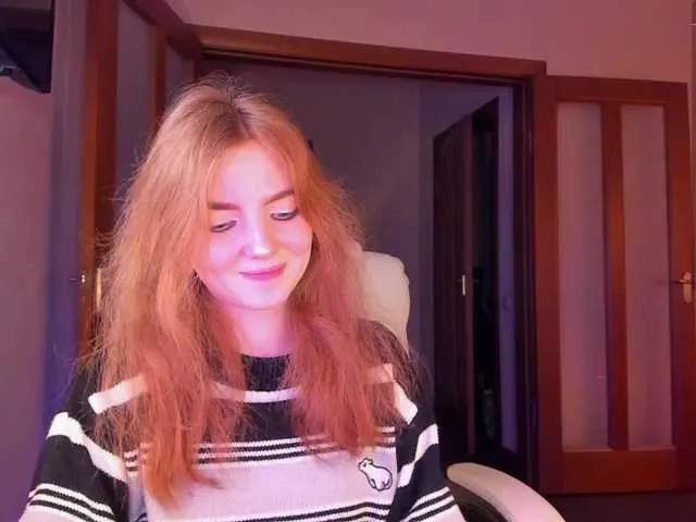 Live sex webcam photo for Julia44442 #275789105