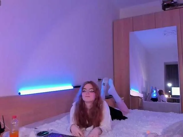 Live sex webcam photo for Julia44442 #276336834