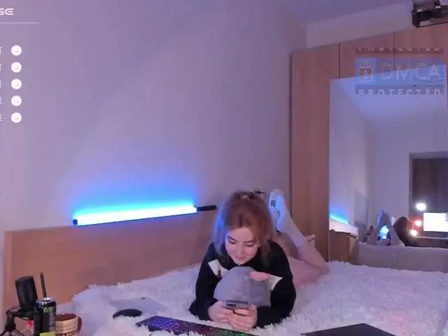 Live sex webcam photo for Julia44442 #276444080