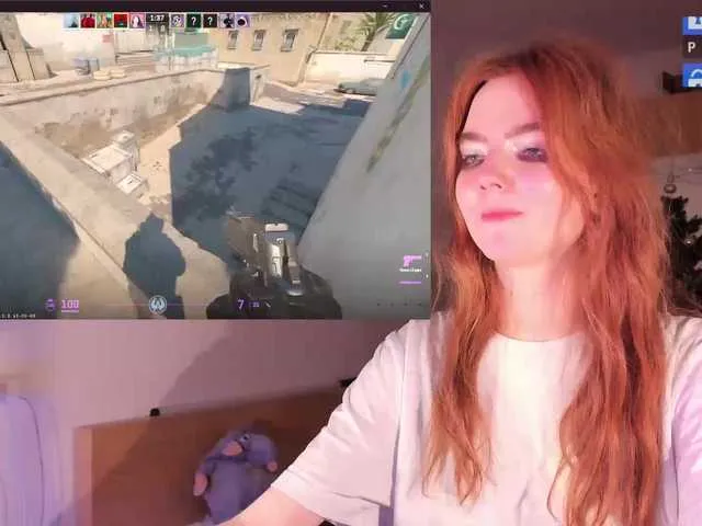 Live sex webcam photo for Julia44442 #276985227