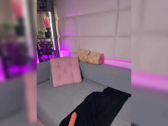 Live sex webcam photo for Julia93cherry #292367960