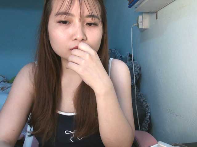 Live sex webcam photo for Julia98 #290532942