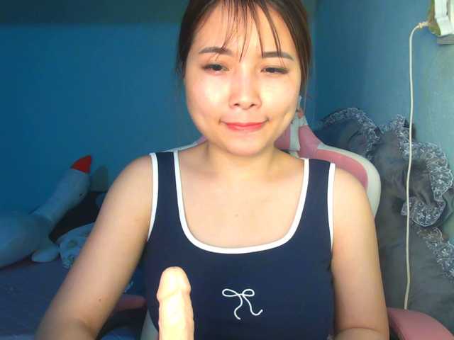 Live sex webcam photo for Julia98 #290593733